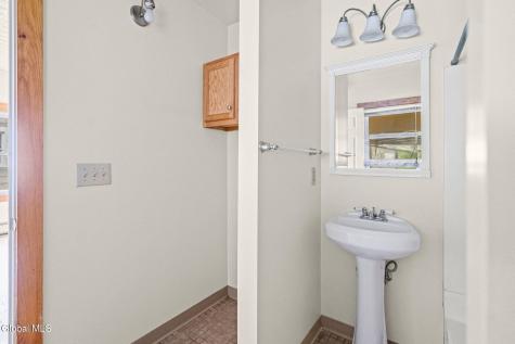 22 108th Street Troy NY 12182