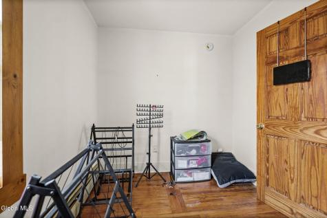 22 108th Street Troy NY 12182