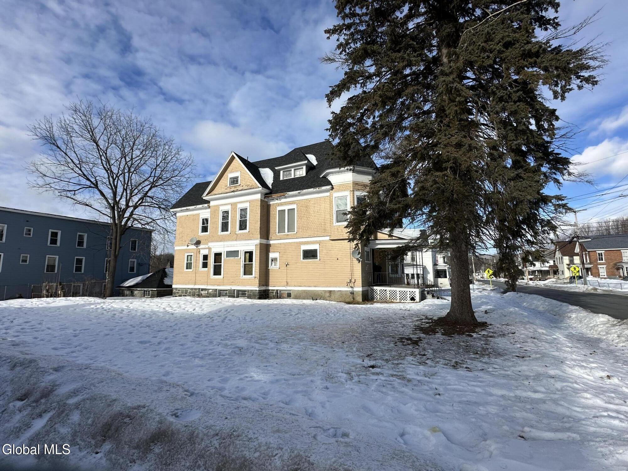 167 Bleecker Street Gloversville NY 12078