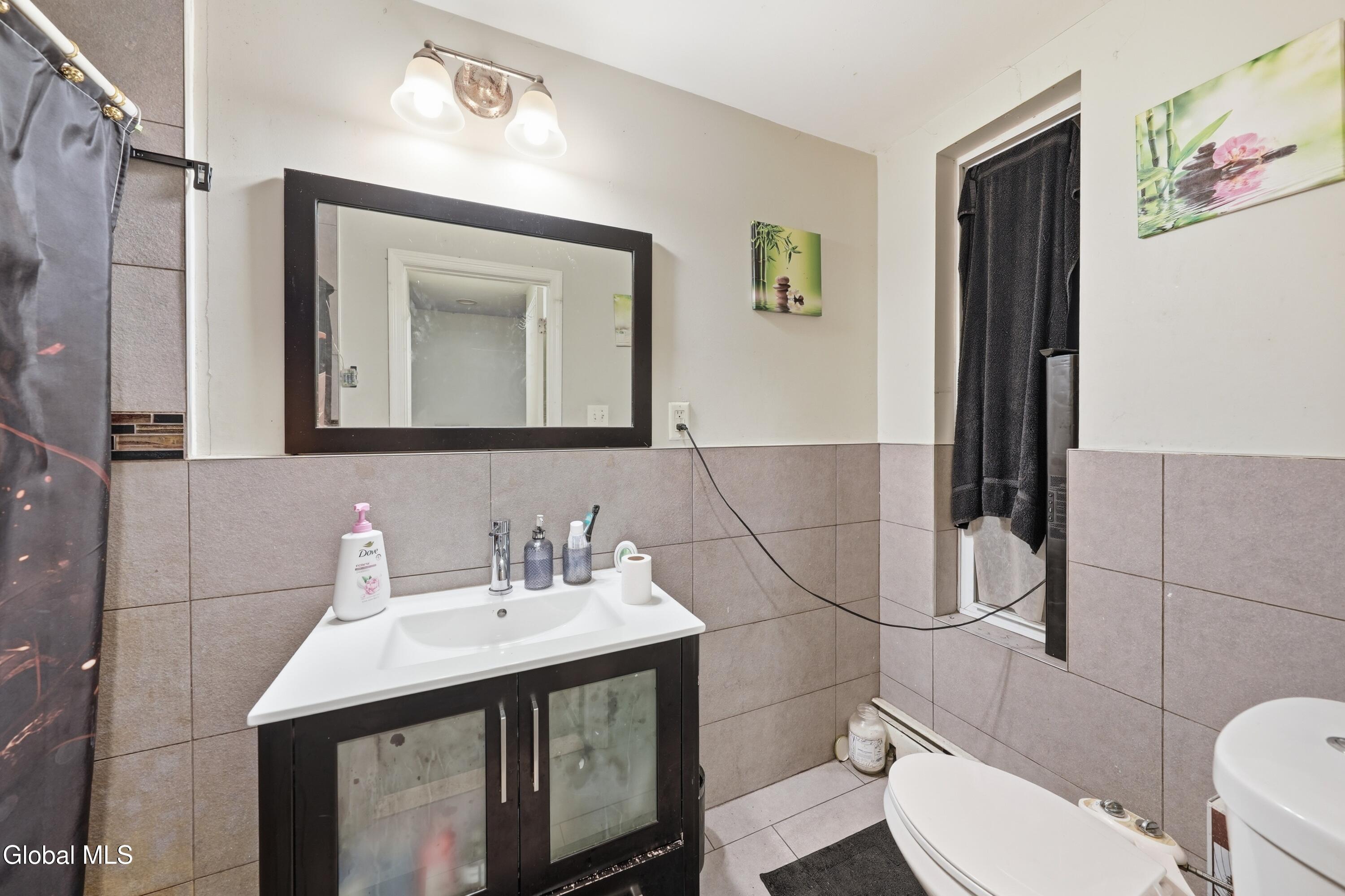 168 3rd Street Troy NY 12180