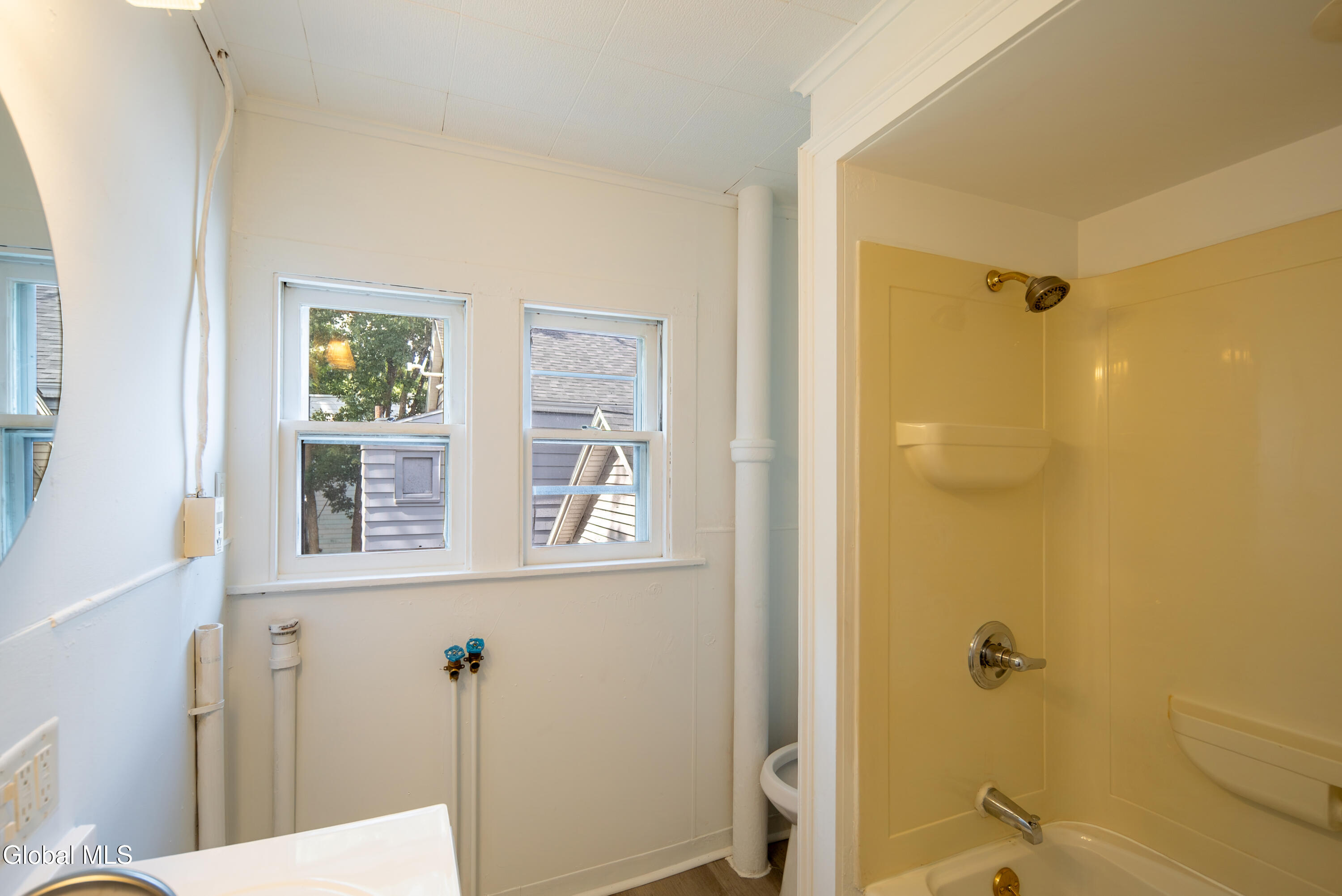 25 Lancaster Street Cohoes NY 12047