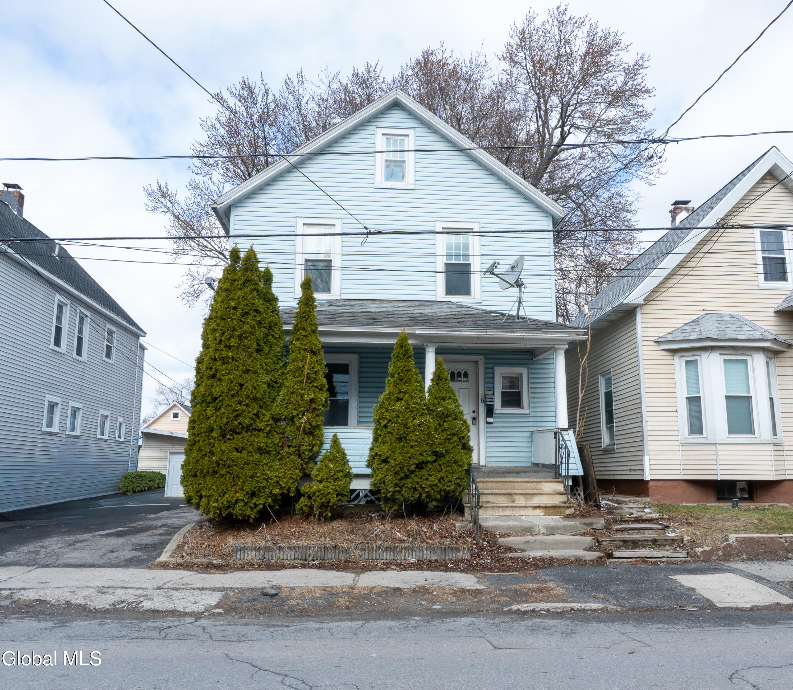 6 Harvard Street Schenectady NY 12304