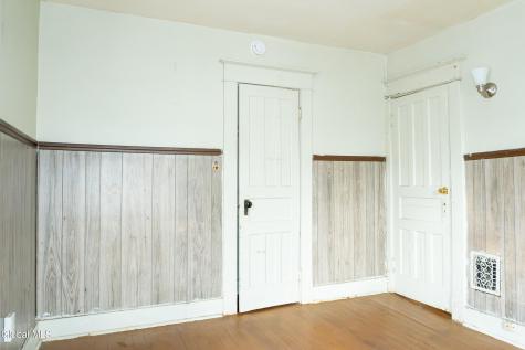 6 Harvard Street Schenectady NY 12304