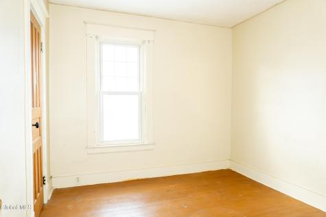 6 Harvard Street Schenectady NY 12304