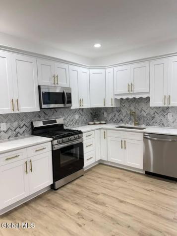 12 Lomasney Avenue Schenectady NY 12308