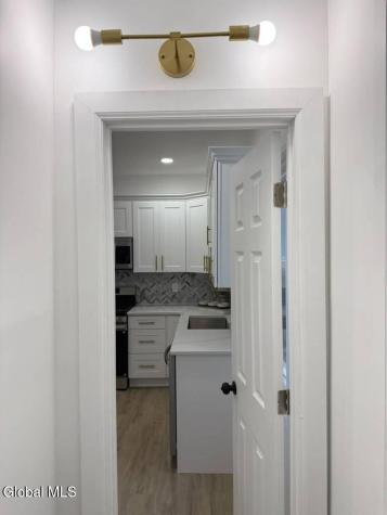 12 Lomasney Avenue Schenectady NY 12308