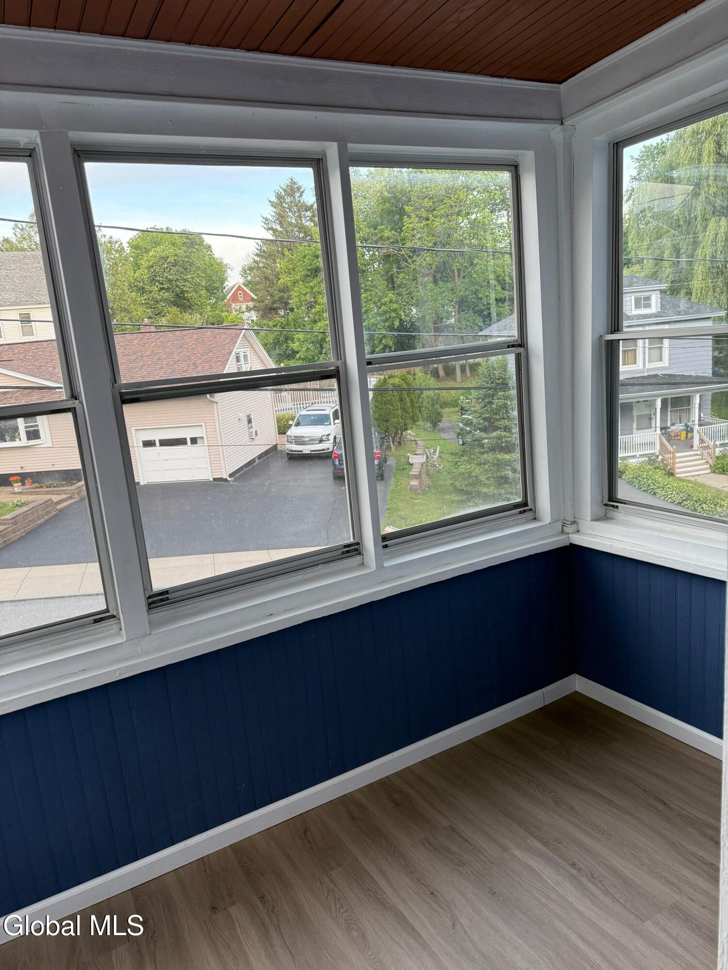 12 Lomasney Avenue Schenectady NY 12308