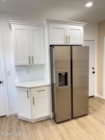 12 Lomasney Avenue Schenectady NY 12308