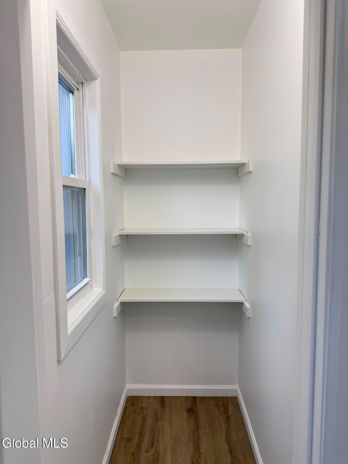 12 Lomasney Avenue Schenectady NY 12308