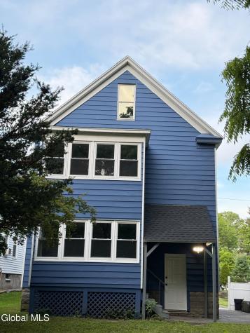 12 Lomasney Avenue Schenectady NY 12308