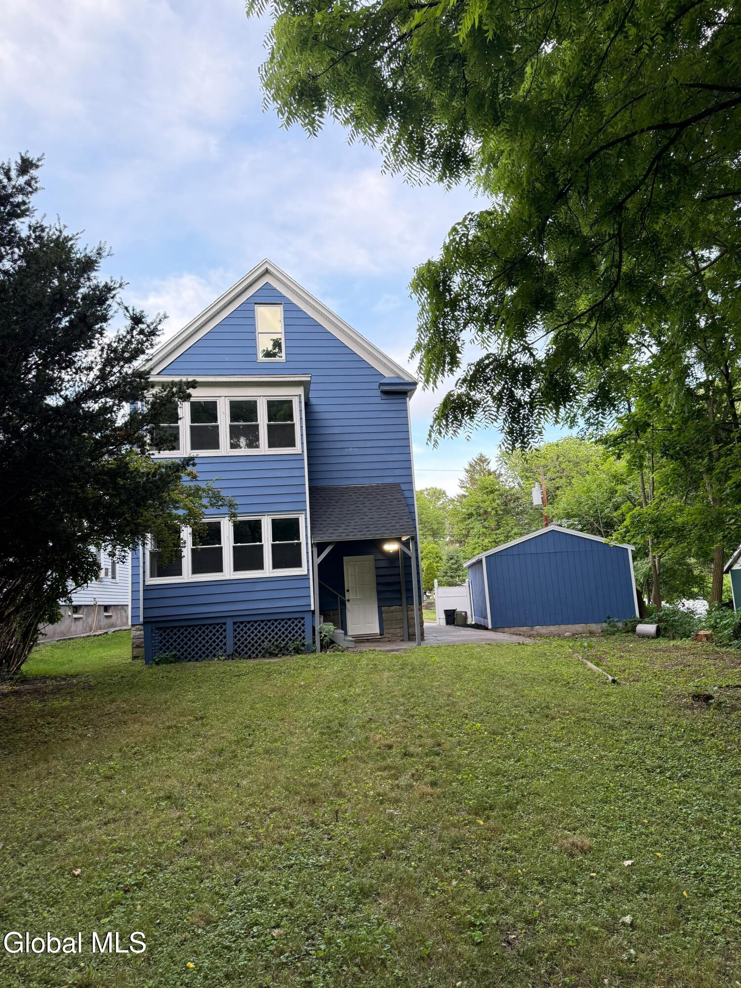 12 Lomasney Avenue Schenectady NY 12308