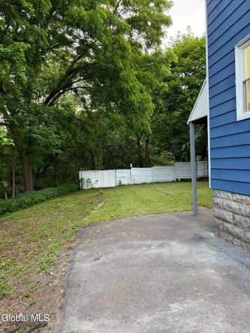 12 Lomasney Avenue Schenectady NY 12308