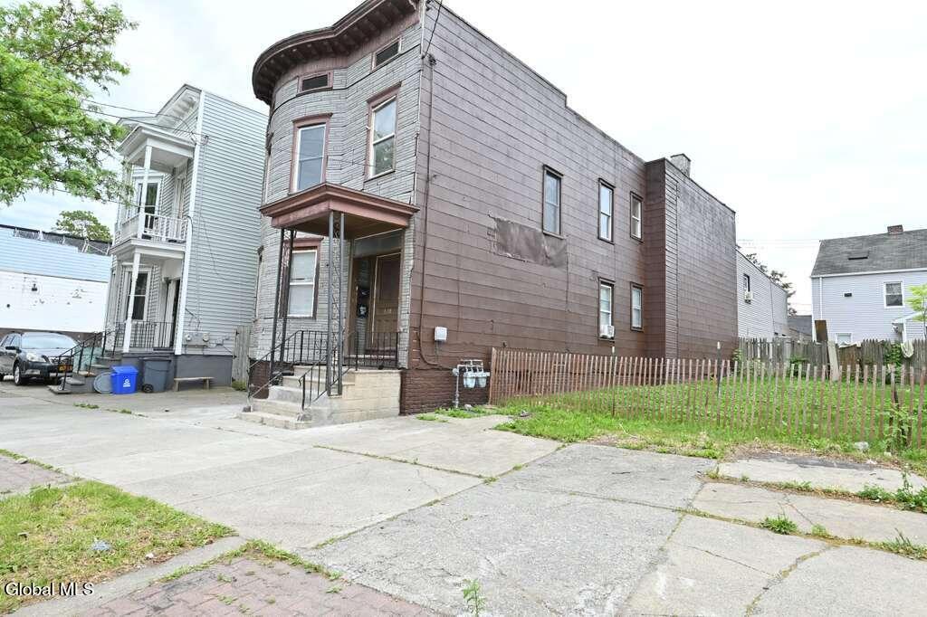 618 Clinton Avenue Albany NY 12206