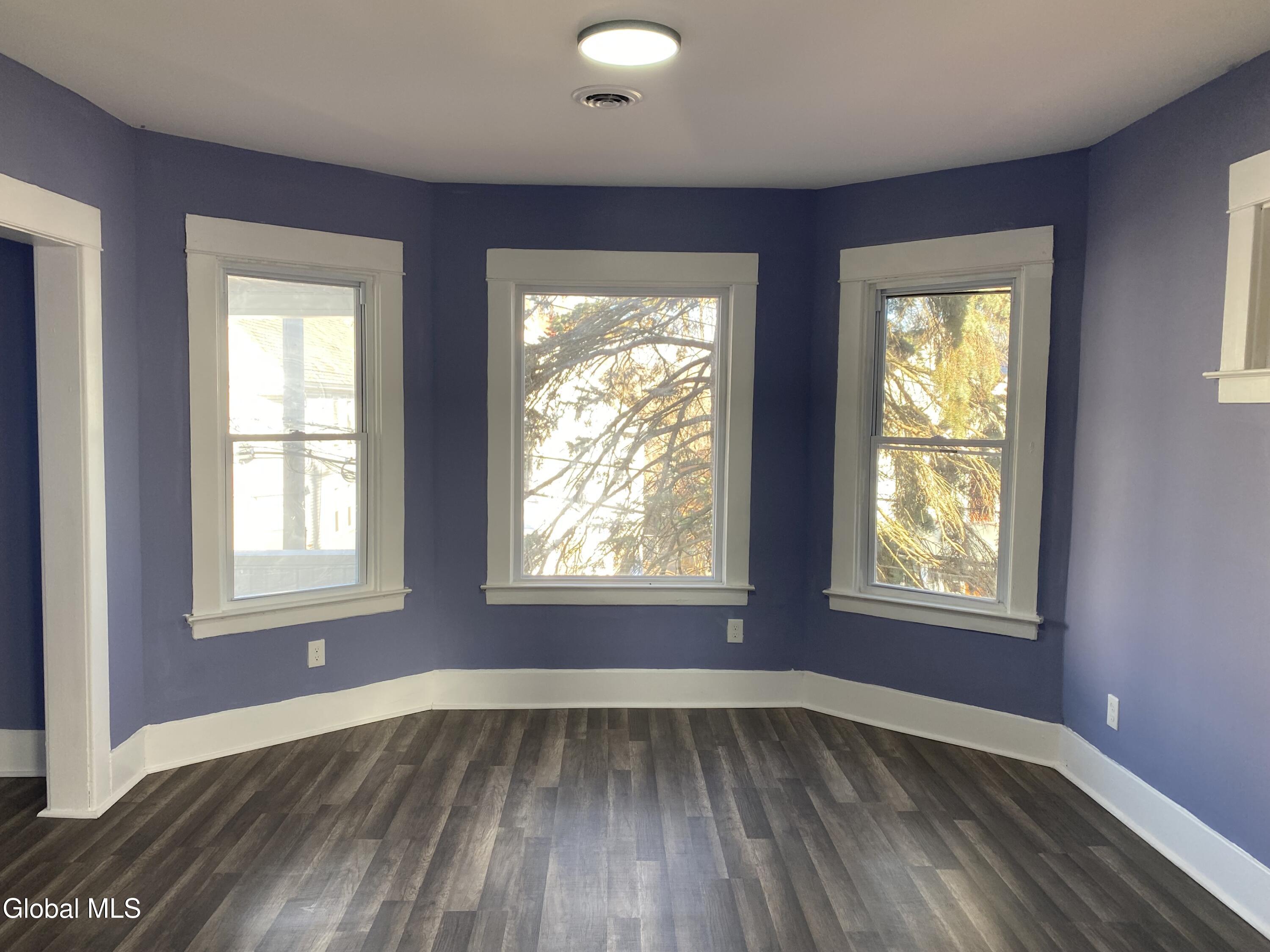 1027 2nd Avenue Schenectady NY 12303