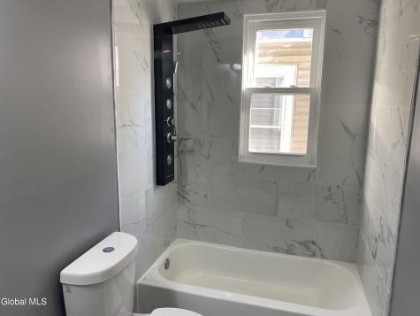 1027 2nd Avenue Schenectady NY 12303