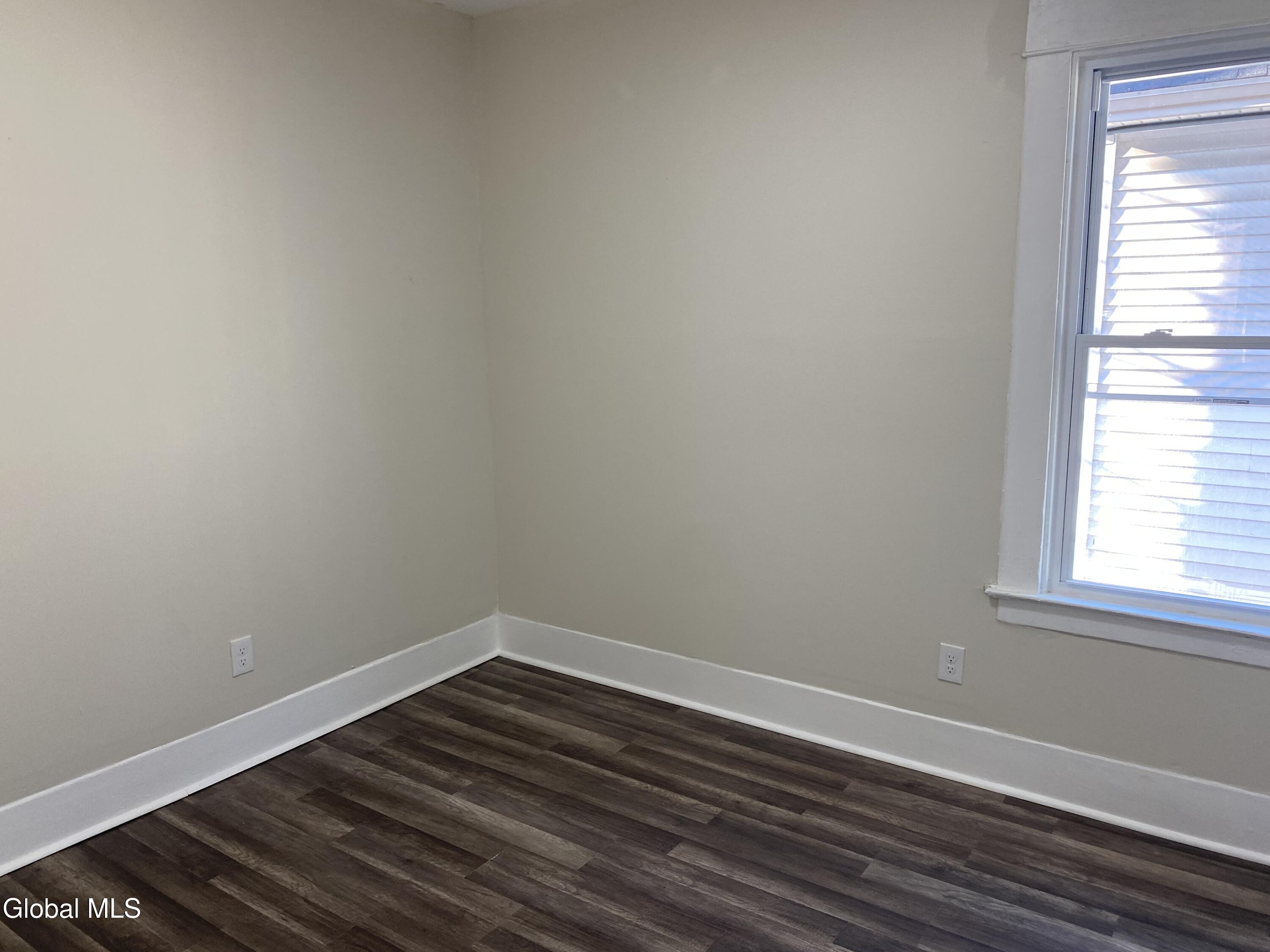 1027 2nd Avenue Schenectady NY 12303