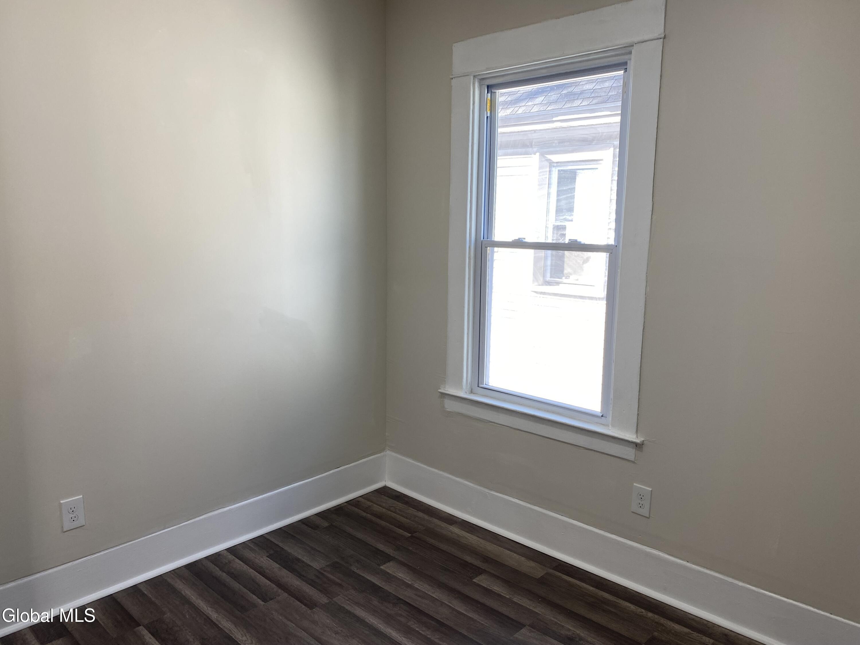 1027 2nd Avenue Schenectady NY 12303
