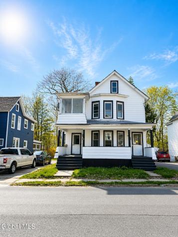 348-350 Locust Avenue Amsterdam NY 12010