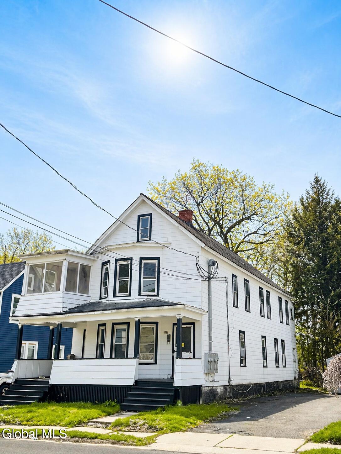 348-350 Locust Avenue Amsterdam NY 12010