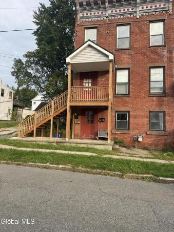 828 2nd Street Rensselaer NY 12144