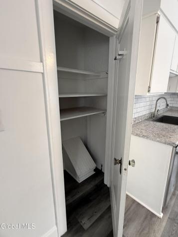 236 Glenmont Road Glenmont NY 12077