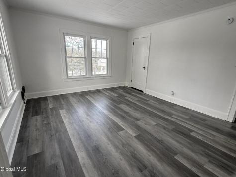 236 Glenmont Road Glenmont NY 12077