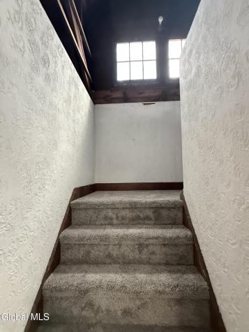 236 Glenmont Road Glenmont NY 12077