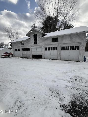 236 Glenmont Road Glenmont NY 12077