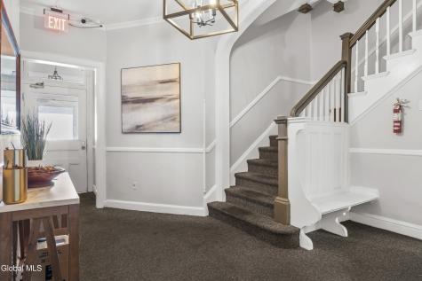 102 S Lake Avenue Albany NY 12208