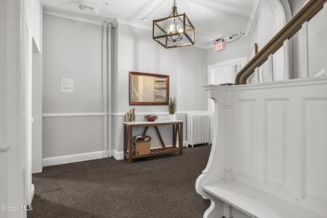 102 S Lake Avenue Albany NY 12208