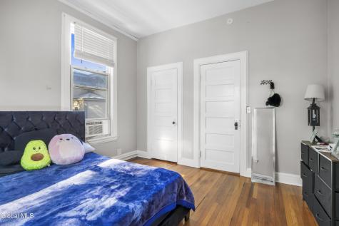 102 S Lake Avenue Albany NY 12208