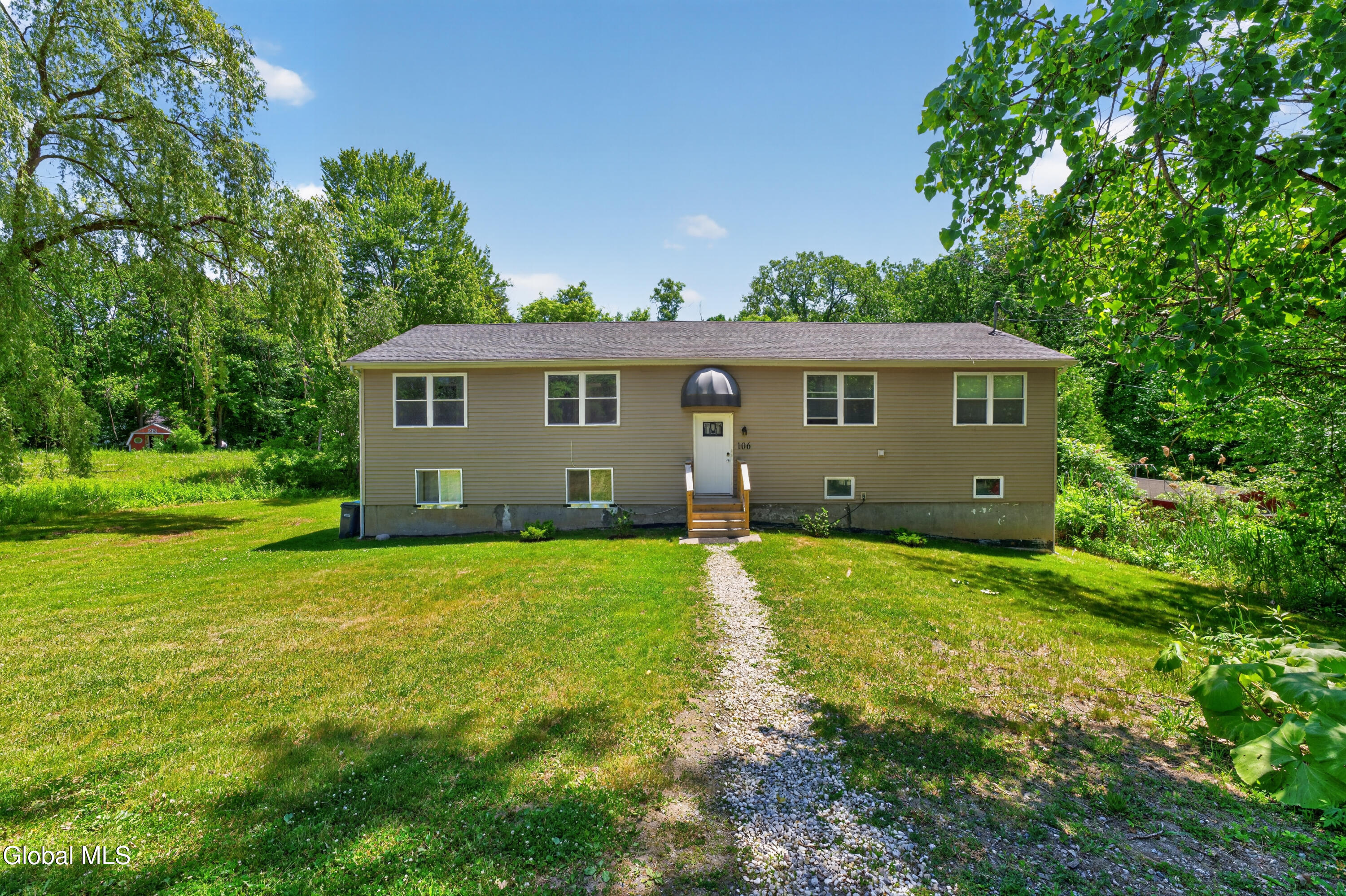 106 Dunsbach Road Halfmoon NY 12065