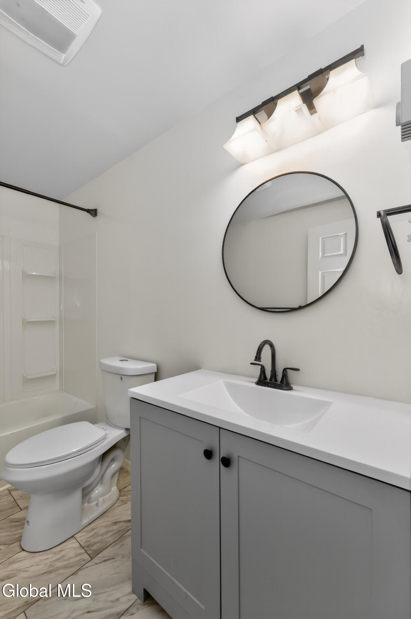 106 Dunsbach Road Halfmoon NY 12065