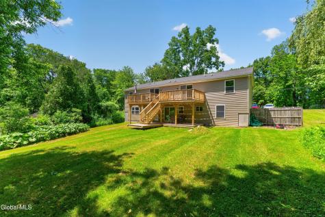 106 Dunsbach Road Halfmoon NY 12065