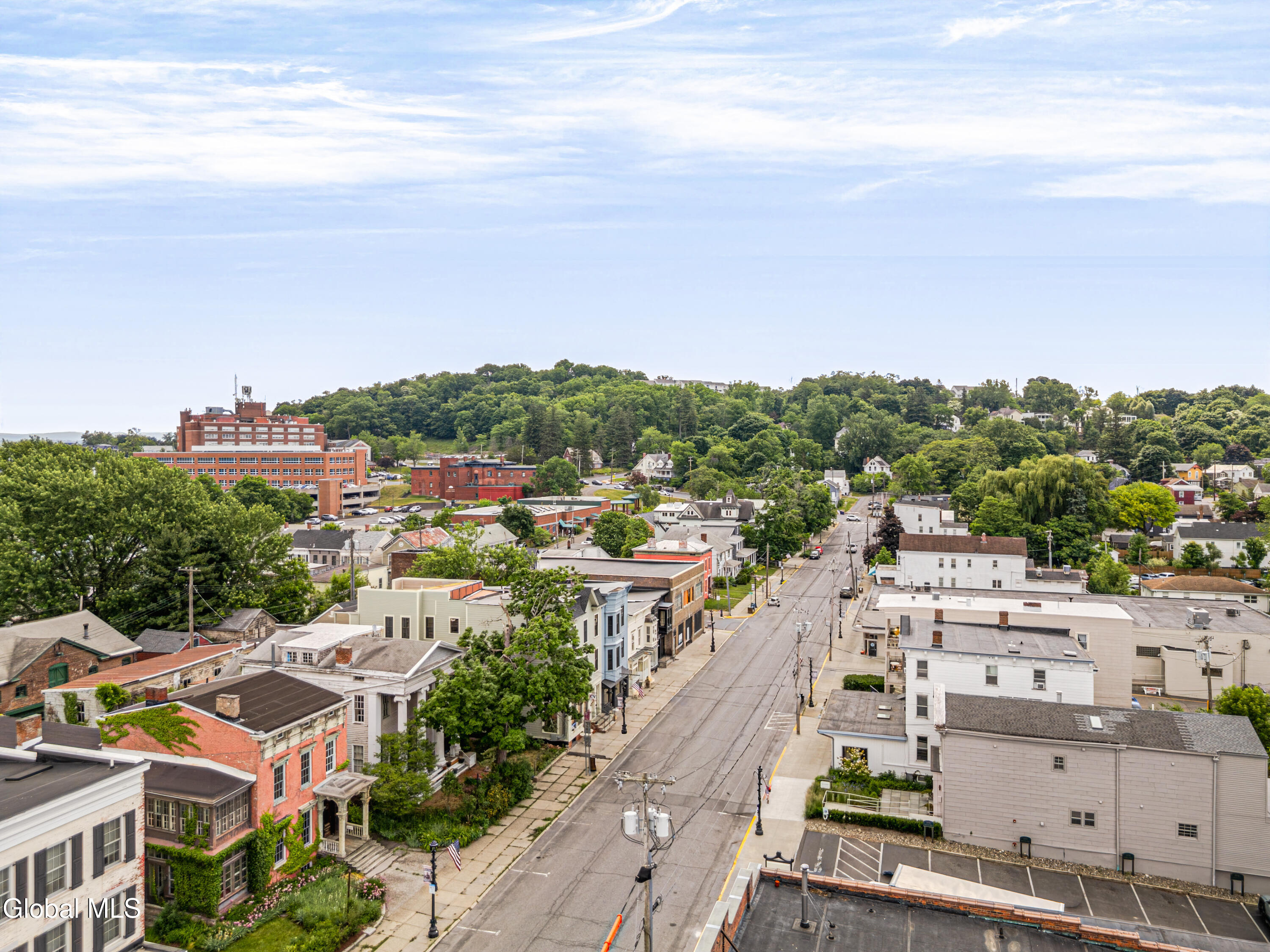 744 Warren Street Hudson NY 12534