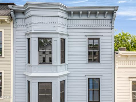744 Warren Street Hudson NY 12534