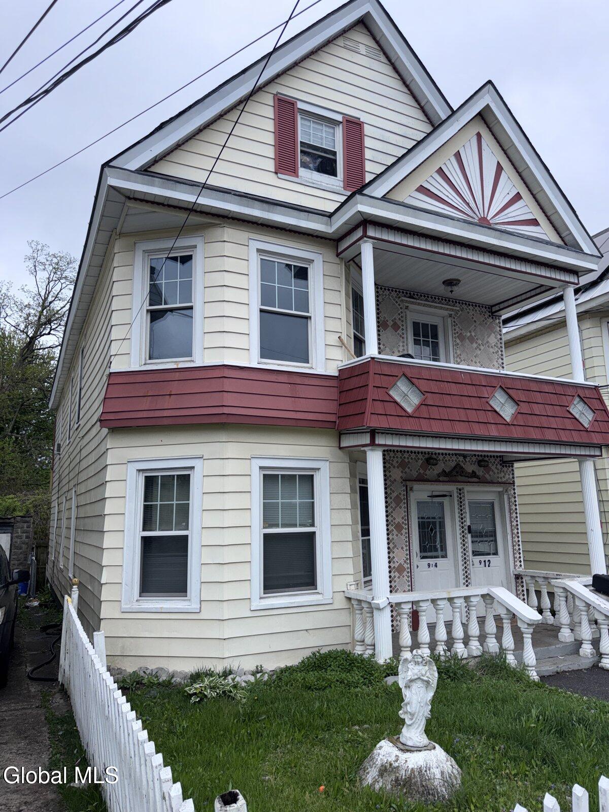 912 Cutler Street Schenectady NY 12303