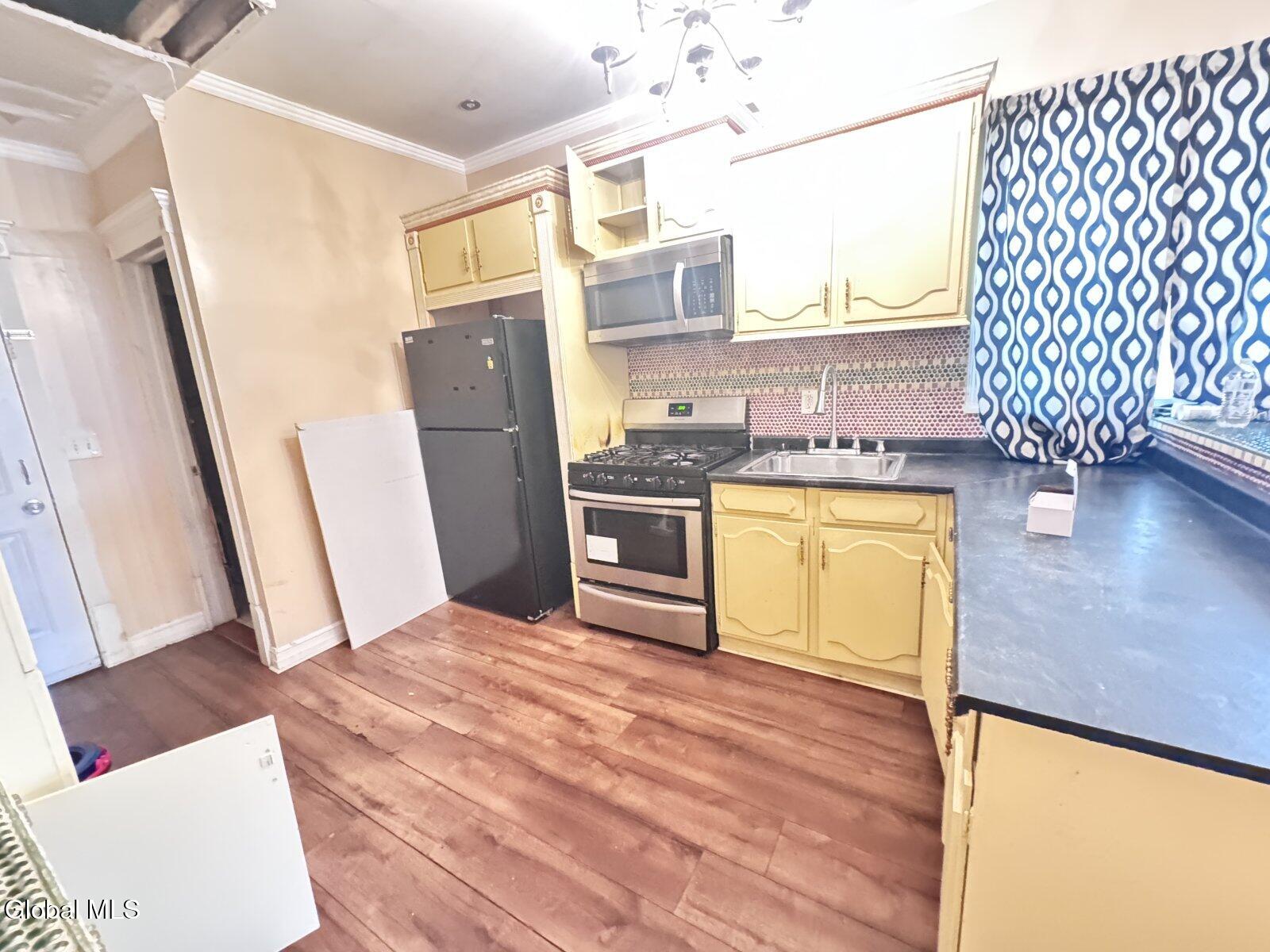 912 Cutler Street Schenectady NY 12303