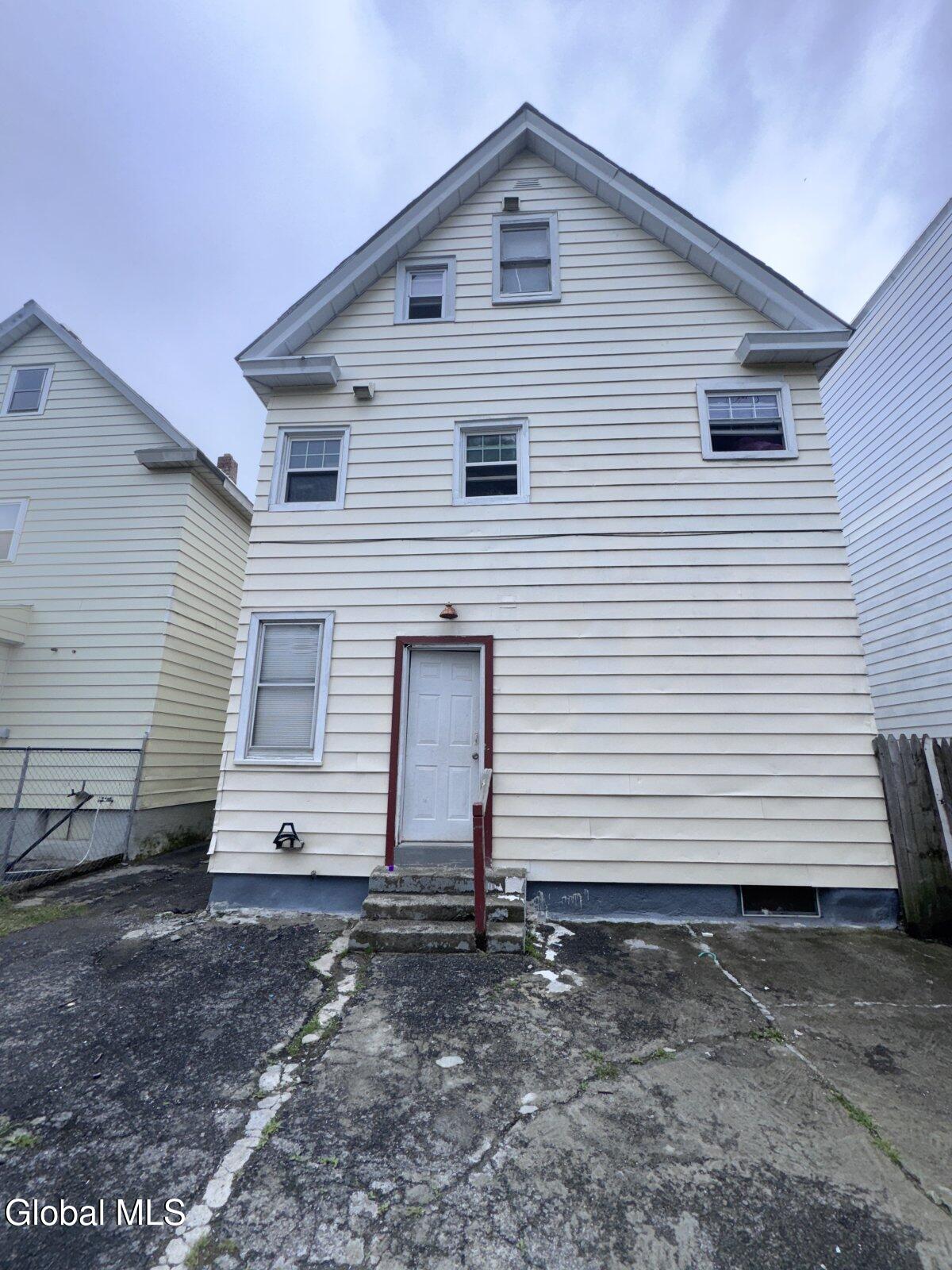 912 Cutler Street Schenectady NY 12303