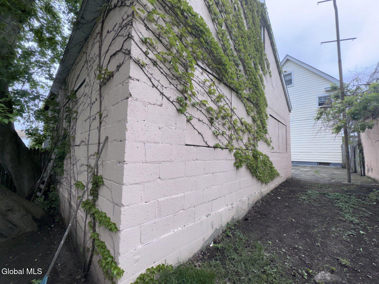 912 Cutler Street Schenectady NY 12303