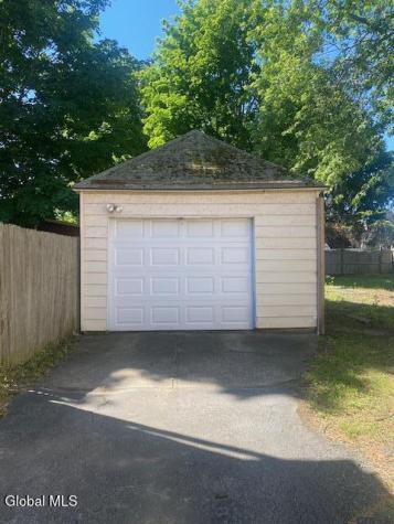 1209 3rd Avenue Schenectady NY 12303