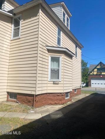 1209 3rd Avenue Schenectady NY 12303