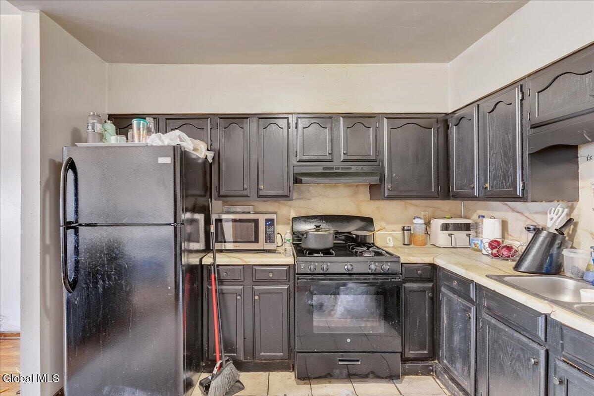 99 Lark Street Albany NY 12210