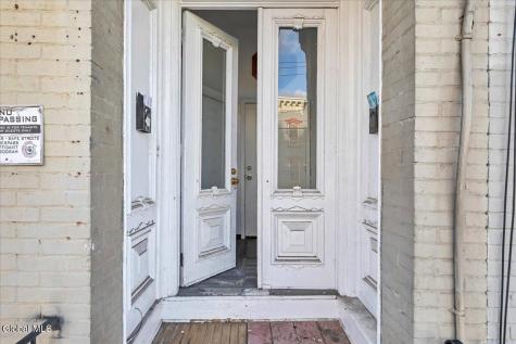 99 Lark Street Albany NY 12210