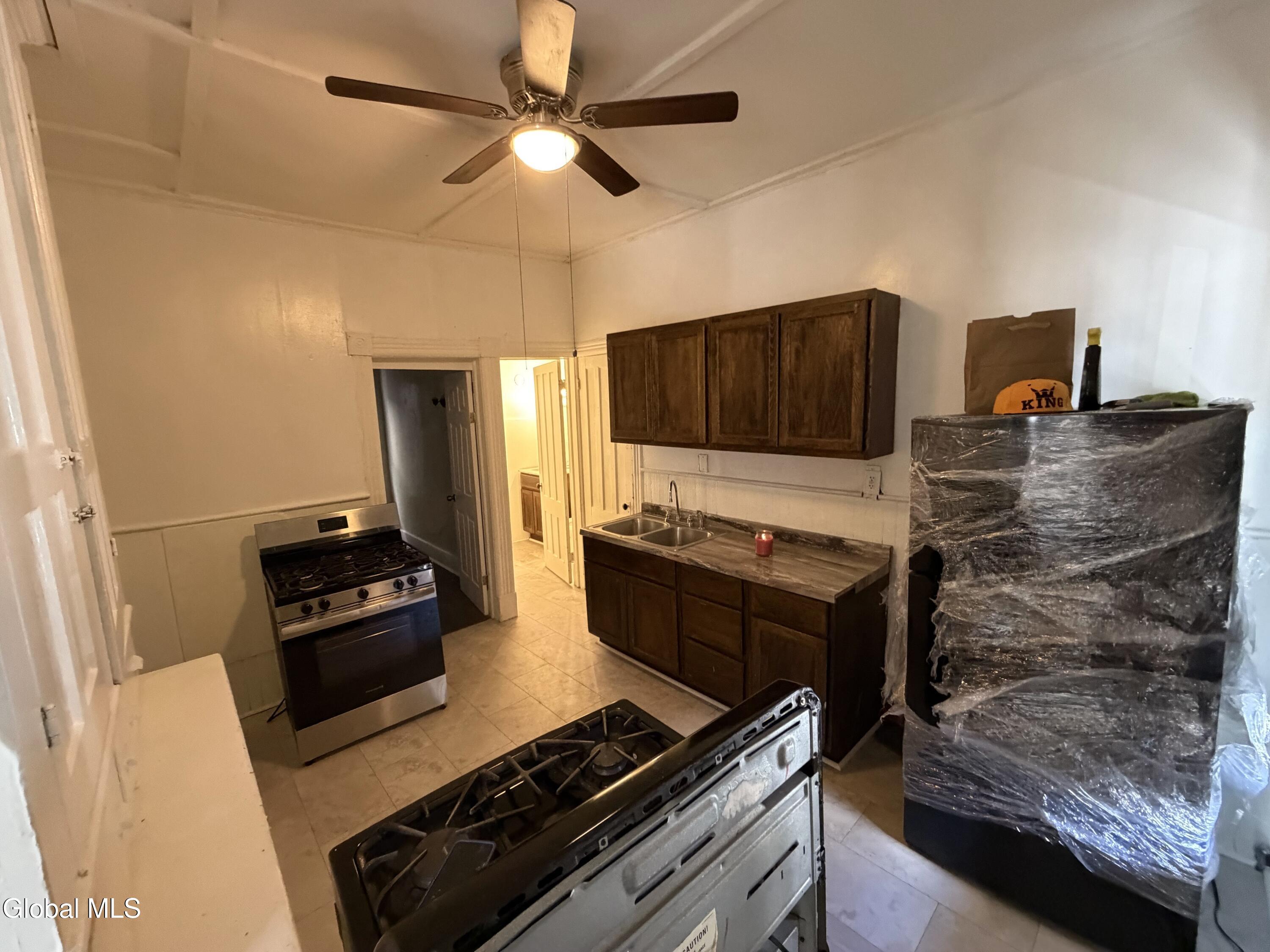 7 Division Street Gloversville NY 12078