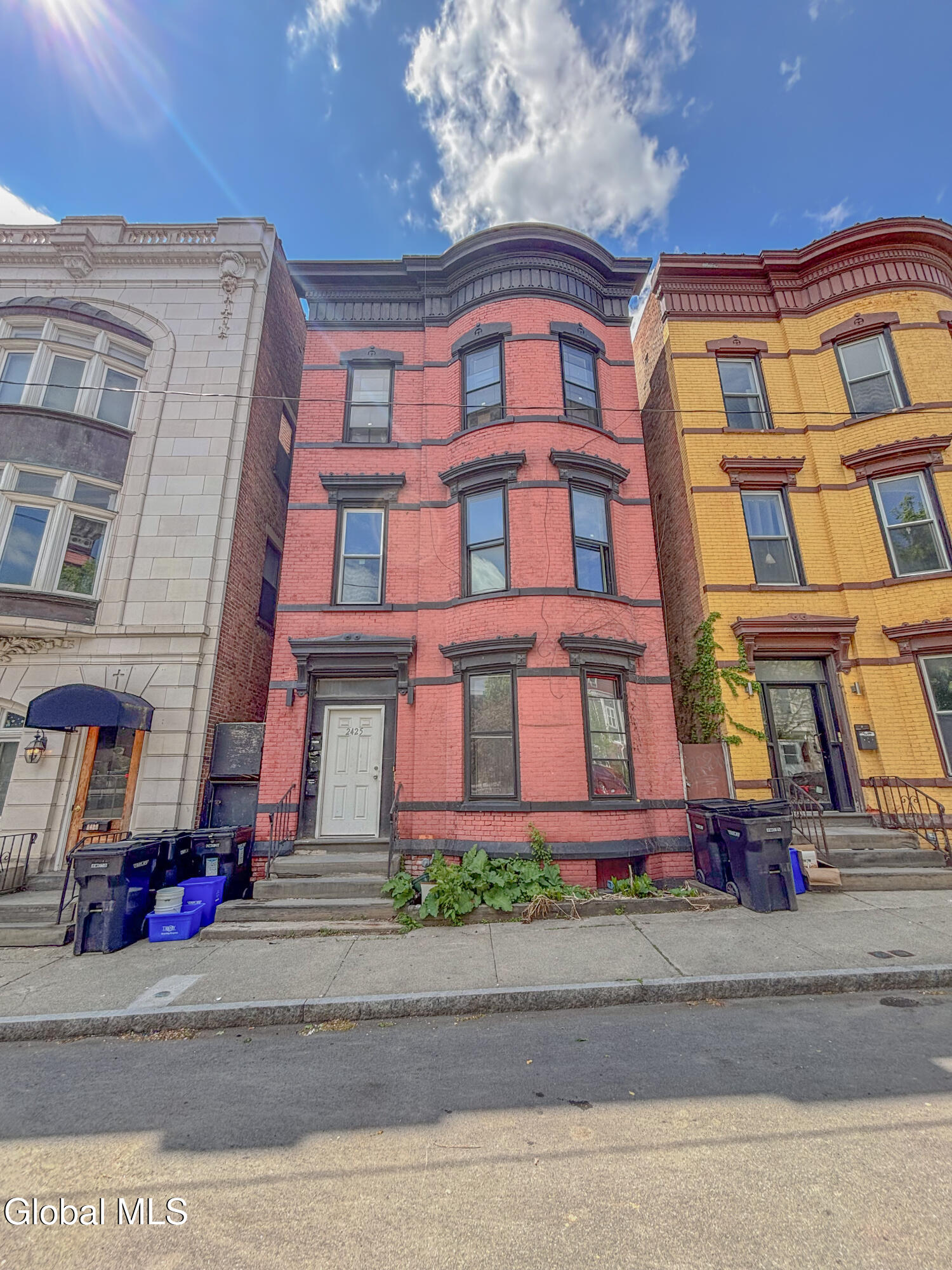 2425 5th Avenue Troy NY 12180