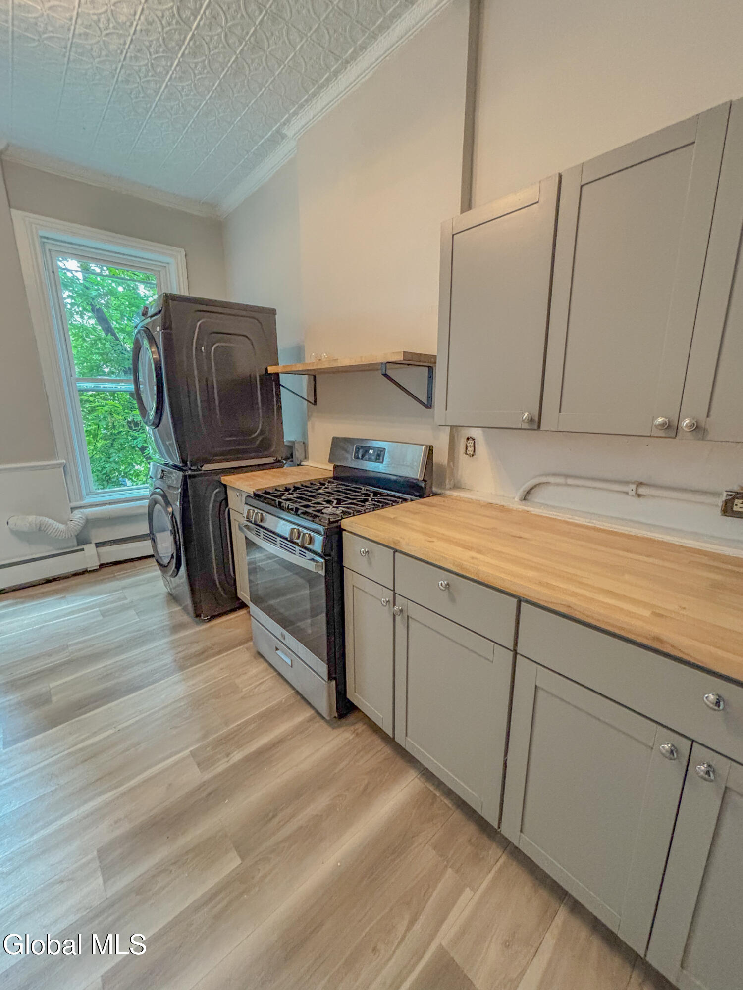 2425 5th Avenue Troy NY 12180