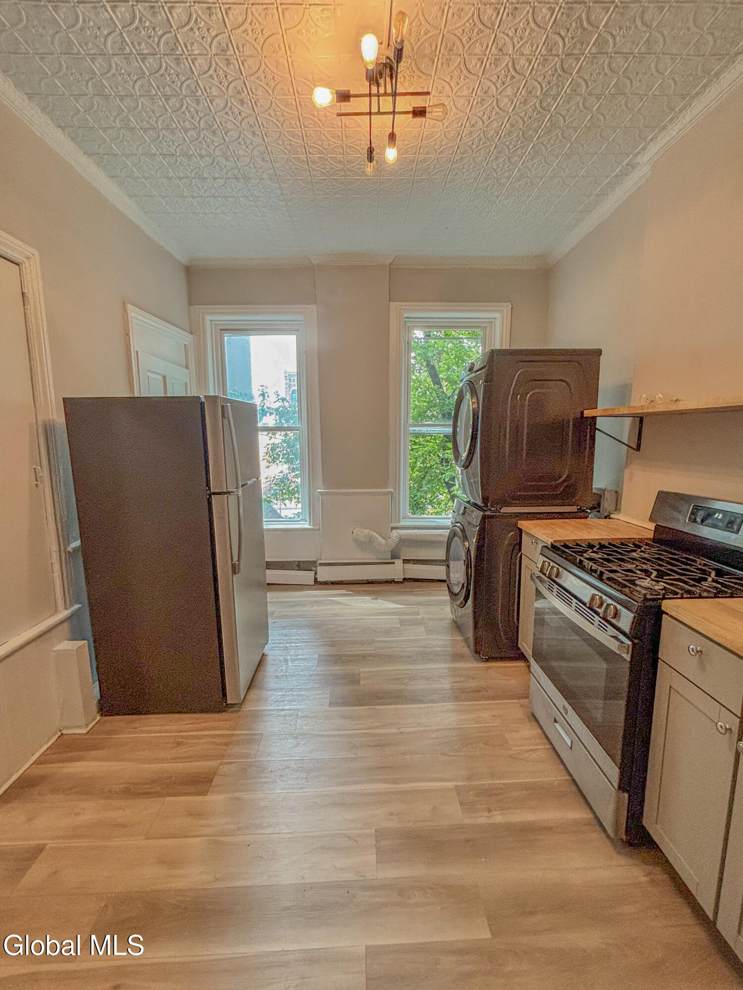 2425 5th Avenue Troy NY 12180