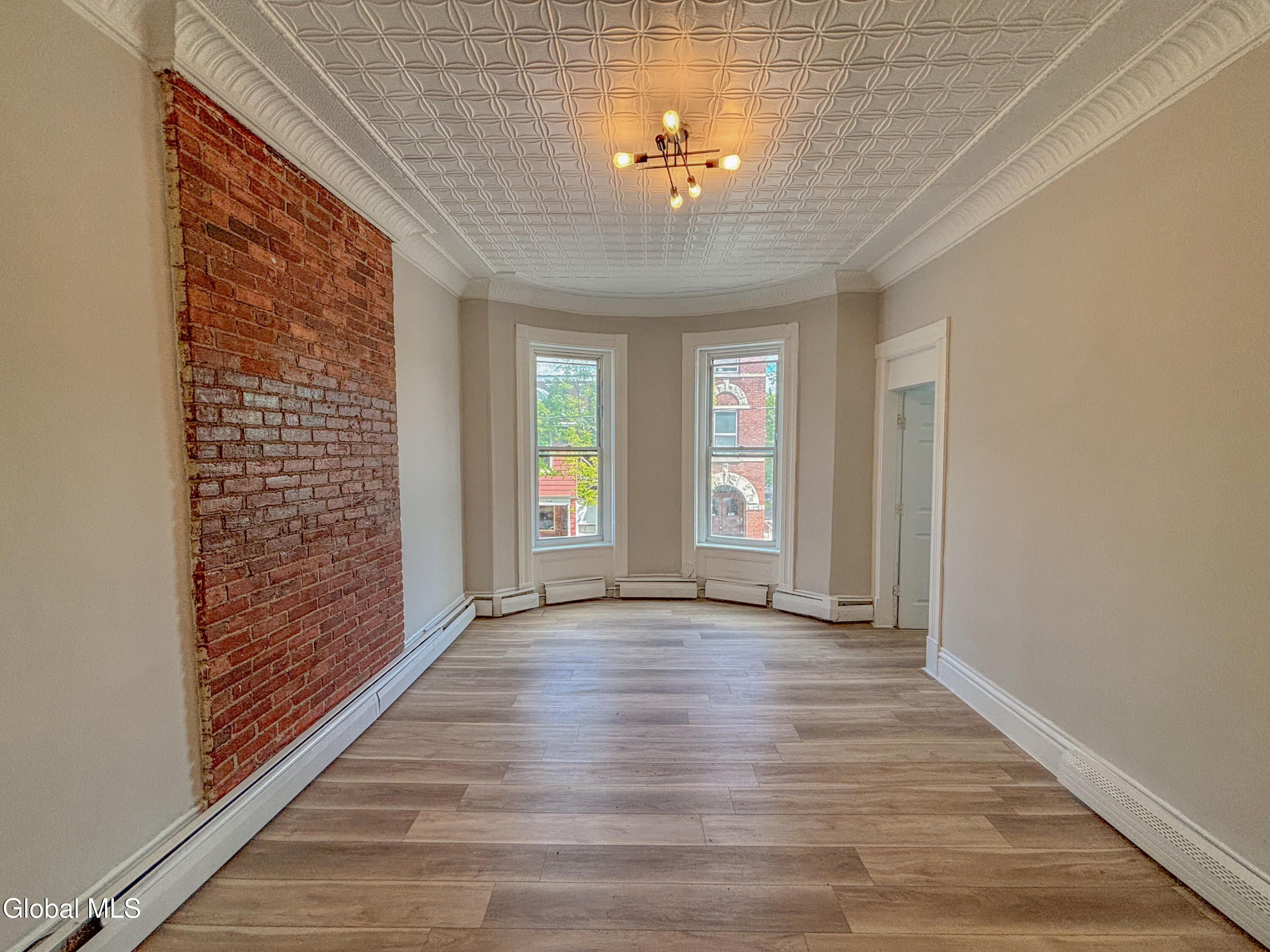 2425 5th Avenue Troy NY 12180