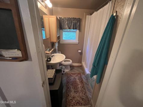 326 Middle Road Crown Point NY 12928